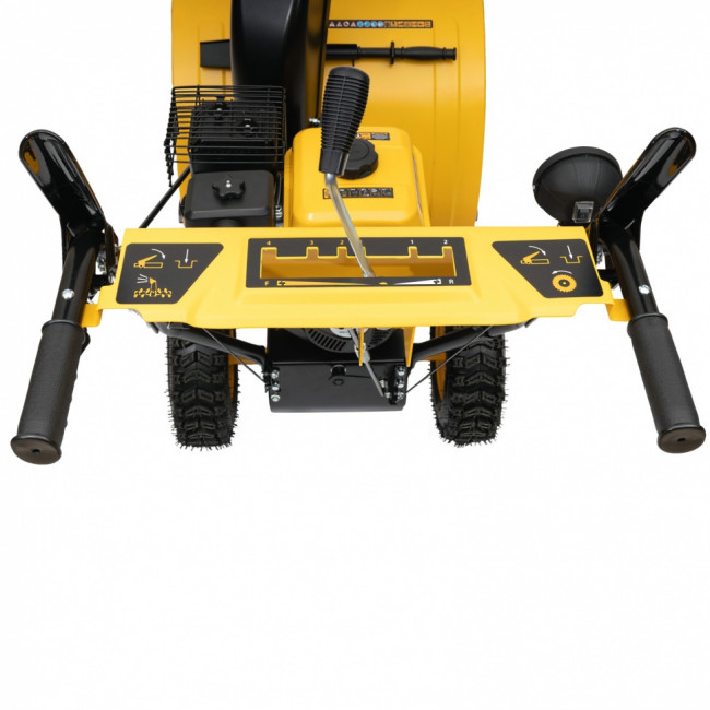 Бензиновая снегоуборочная машина SBM 610, 212 cc, ручной старт, фара Denzel ( 97653 )