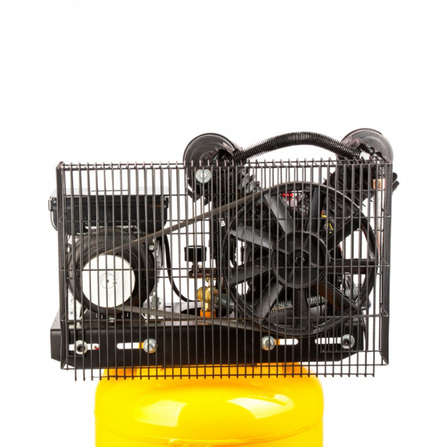 Компрессор DRV2200/100V, масляный ременный, с вертикальным ресивером, 10 бар, производительность 440 л/м, мощность 2.2 кВт Denzel Компрессор DRV2200/100V, масляный ременный, с вертикальным ресивером, 10 бар, производительность 440 л/м, мощность 2.2 кВт Denzel