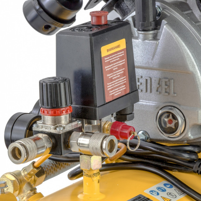 Компрессор воздушный DKV2200/50, Х-PRO 2.2 кВт, 400 л/мин, 50 л Denzel Компрессор воздушный DKV2200/50, Х-PRO 2.2 кВт, 400 л/мин, 50 л Denzel