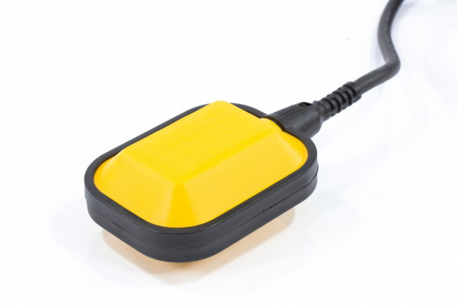 Дренажный насос DP900, 900 Вт, подъем 8.5 м, 14000 л/ч Denzel Дренажный насос DP900, 900 Вт, подъем 8.5 м, 14000 л/ч Denzel