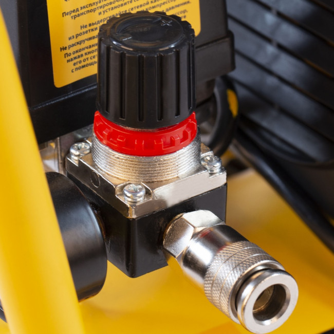 Компрессор воздушный DLC1300/24 безмасляный 1.3 кВт, 24 литра, 206 л/мин Denzel ( 58171 ) Компрессор воздушный DLC1300/24 безмасляный 1.3 кВт, 24 литра, 206 л/мин Denzel ( 58171 )