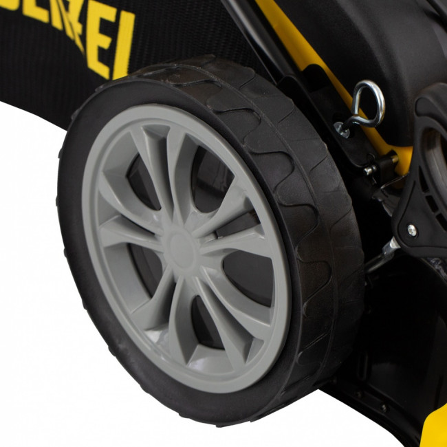 Газонокосилка аккумуляторная бесщеточная RLM450-36, Li-ion, 36 В, 4 Ач, 450 мм, травосборник 40 л Denzel ( 58910 ) Газонокосилка аккумуляторная бесщеточная RLM450-36, Li-ion, 36 В, 4 Ач, 450 мм, травосборник 40 л Denzel ( 58910 )