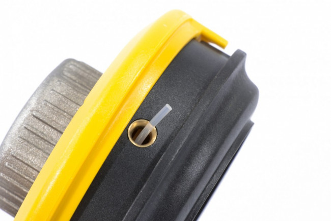 Катушка триммерная полуавтоматическая, легкая заправка лески, гайка M10x1.25, винт M10-M10, алюминиевая кнопка Denzel