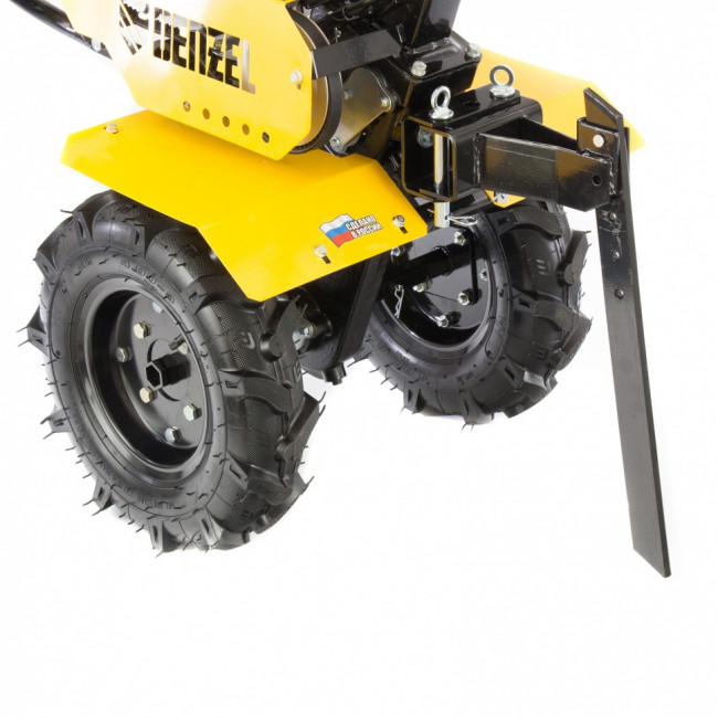 Мотоблок DPT-270, 7 л.с, ременное сцепление, ширина 85 см, глубина 35 см, фрез 3 х 4, ШОМ, передачи 2В/1Н Denzel Мотоблок DPT-270, 7 л.с, ременное сцепление, ширина 85 см, глубина 35 см, фрез 3 х 4, ШОМ, передачи 2В/1Н Denzel