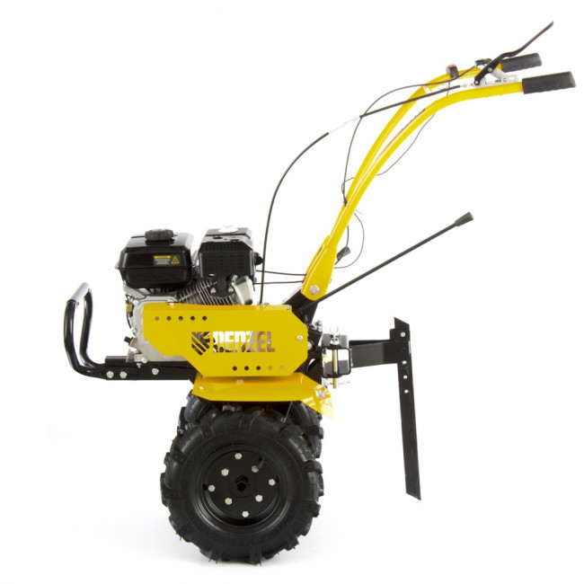 Мотоблок DPT-270, 7 л.с, ременное сцепление, ширина 85 см, глубина 35 см, фрез 3 х 4, ШОМ, передачи 2В/1Н Denzel Мотоблок DPT-270, 7 л.с, ременное сцепление, ширина 85 см, глубина 35 см, фрез 3 х 4, ШОМ, передачи 2В/1Н Denzel