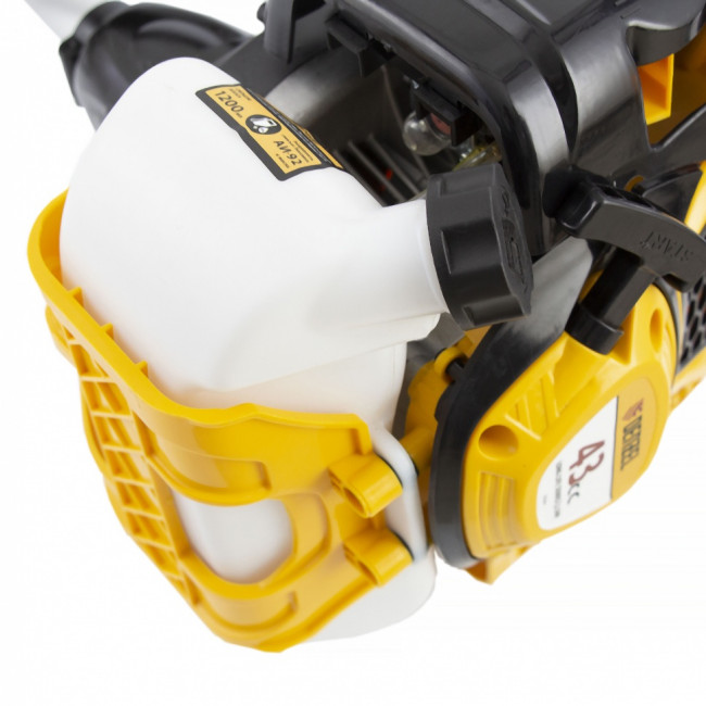 Триммер бензиновый DTL-43S, 43 см3, разъемная штанга, состоит из 2 частей Denzel ( 96264 )