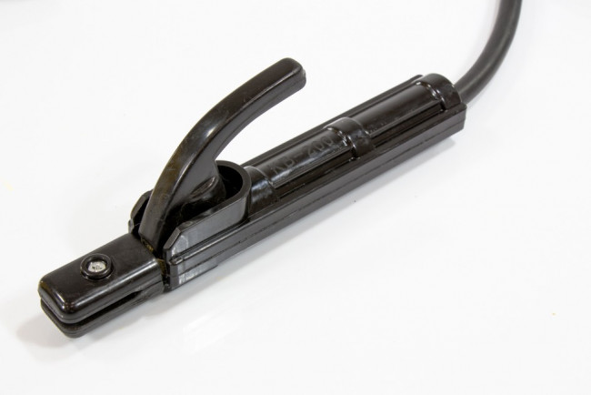 Аппарат инверторный дуговой сварки ММА-200ID, 200 А, ПВР 60%, диаметр электрода 1.6-5 мм, провод 2 м Denzel Аппарат инверторный дуговой сварки ММА-200ID, 200 А, ПВР 60%, диаметр электрода 1.6-5 мм, провод 2 м Denzel