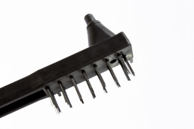 Аппарат инверторный дуговой сварки ММА-220ID, 220 А, ПВР 60%, диаметр электрода 1.6-5 мм, провод 2 м Denzel Аппарат инверторный дуговой сварки ММА-220ID, 220 А, ПВР 60%, диаметр электрода 1.6-5 мм, провод 2 м Denzel